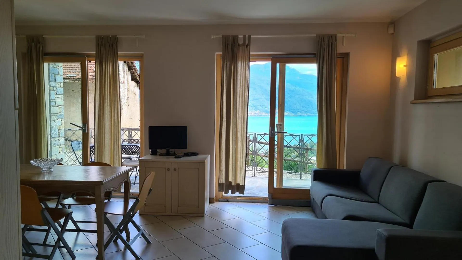 Appartement Residence Giglio Comer See Gravedona Italie