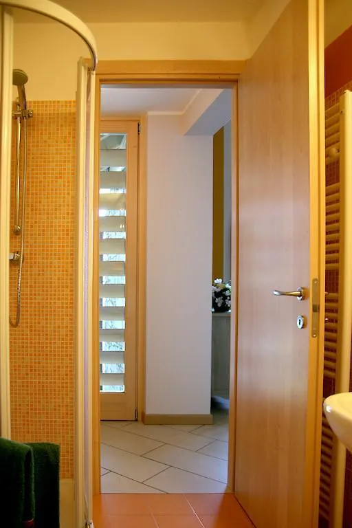 Appartement Residence Giglio Comer See Gravedona Italie